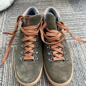 NWOT Forsake Olive Green Hiking Boots with Brown Laces